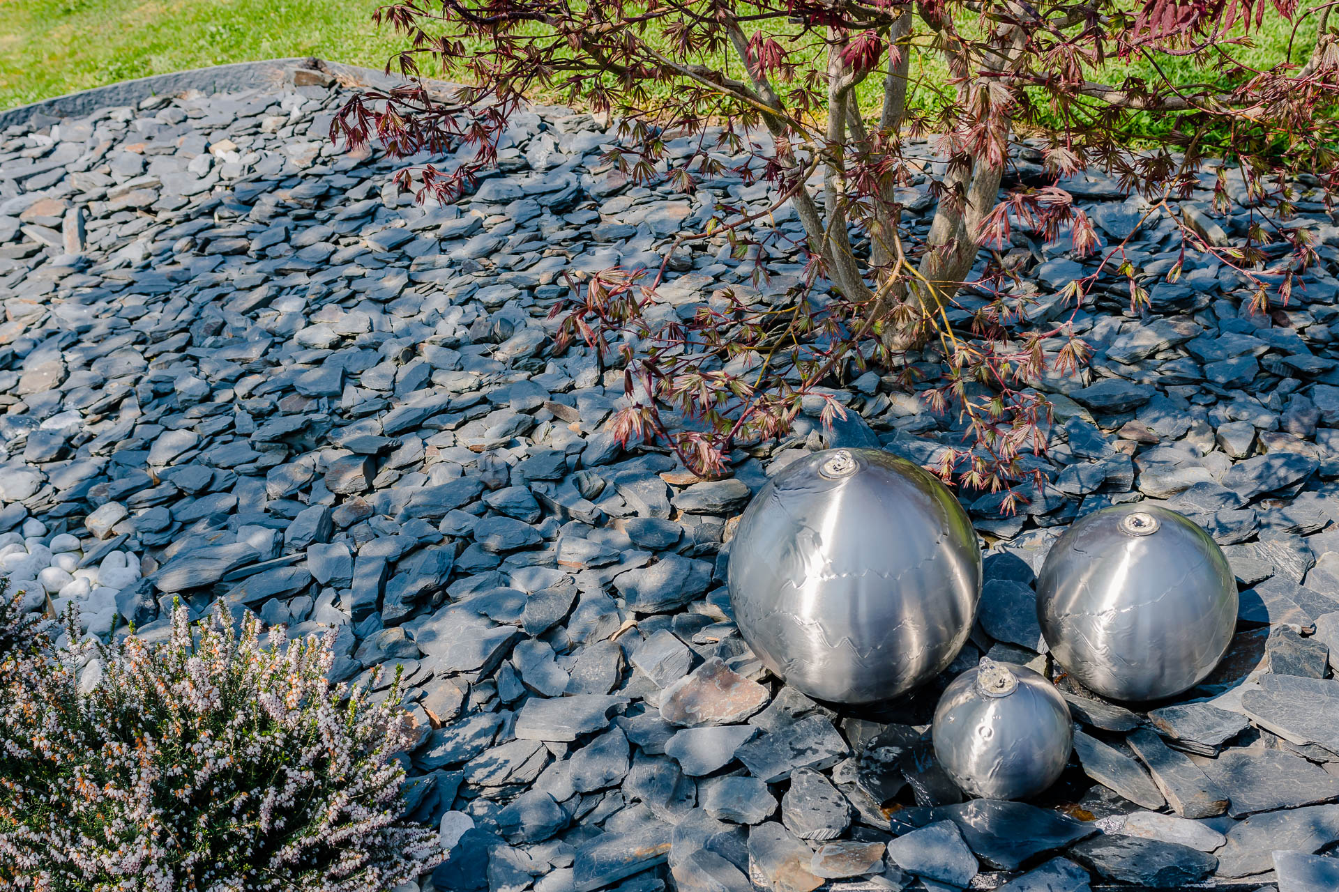 Paillage et Pierres Décoratives